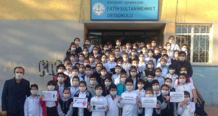 Fatih Sultan Mehmet Ortaokulu'nda empati eylemi