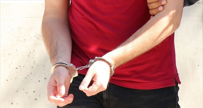 FETÖ operasyonunda 13 kişi gözaltına alındı