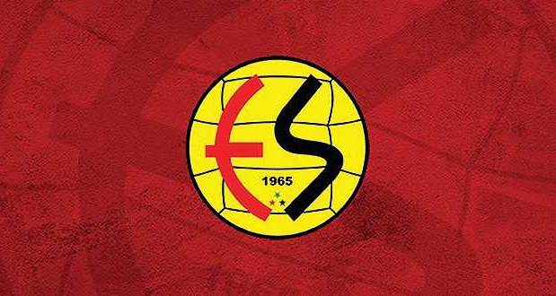 Futbola yumruk darbesi: Eskişehirspor maçı ertelendi!