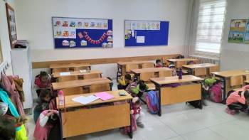 Hisarcık Cumhuriyet İlkokulu’Nda Deprem Tatbikatı
