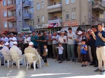 Hisarcık’Ta 20 Kişilik Hac Kafilesi Kutsal Topraklara Uğurlandı
