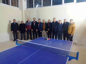 Hisarcık’Ta Öğretmenler Arası Masa Tenisi Turnuvası Sona Erdi
