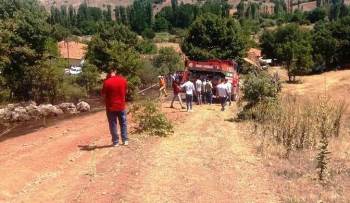 Hisarcık’Taki Arazi Yangını Yerleşim Alanına Sıçramadan Söndürüldü
