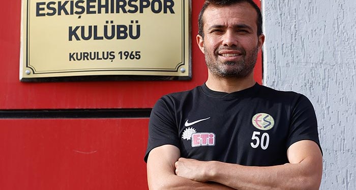 Hürriyet Gücer 1 yıl daha Eskişehirspor'da