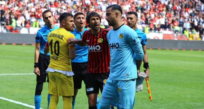 İşte Eskişehirspor'dan sarı kart gören oyuncular...