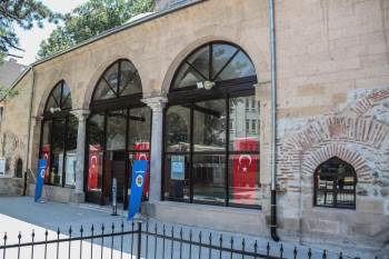 Karagöz Ahmet Paşa Camii İbadete Açıldı
