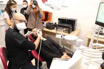 Kütahya’Da "Ksbü Dijital Ve Estetik Diş Kliniği Ünitesi" Açıldı
