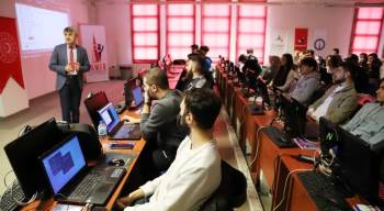 Kütahya’Da “Siber Vatan” Projesi Eğitimleri
