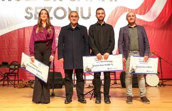 Kütahya’Da ’Türk Halk Müziği Ses Yarışması’ Sonuçlandı
