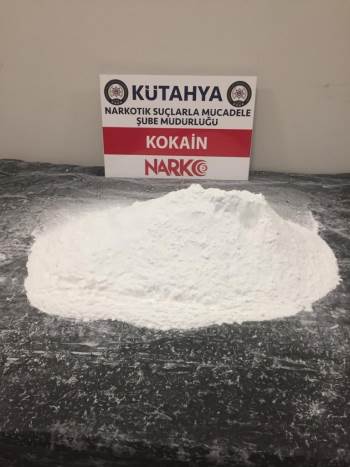 Kütahya’Da 2 Buçuk Kilo Kokain Ele Geçirildi
