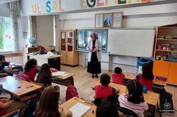 Kütahya’Da İlkokul Öğrencilerine Ağız Ve Diş Sağlığı Eğitimi
