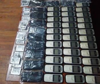 Kütahya’Da Kaçak 114 Adet Tuşlu Cep Telefonu Ele Geçirildi
