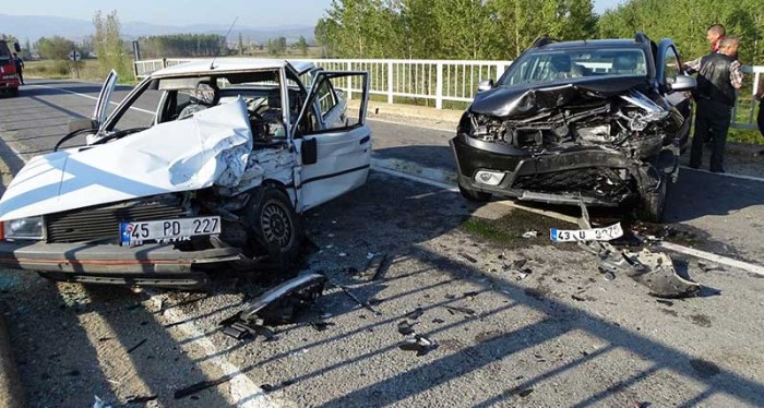 Kütahya'da korkutan trafik kazası