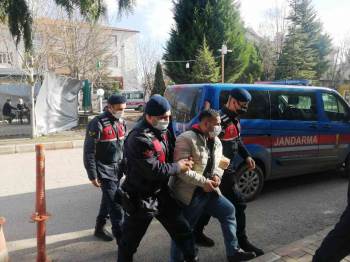 Kütahya’Da Sahte Jandarma Gerçek Jandarmalara Yakalandı
