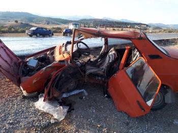 Kütahya’Da Trafik Kazası: 1’İ Ağır 3 Yaralı
