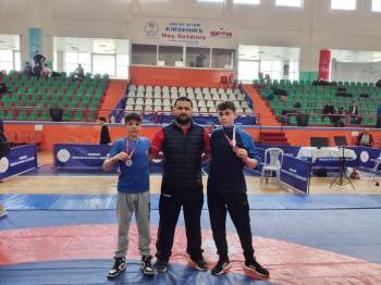 Kütahya’Nın Pehlivanları Türkiye Şampiyonu Oldu
