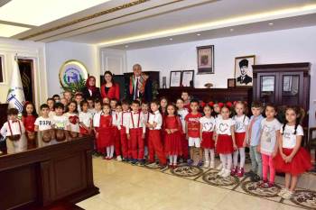 Miniklerden Başkan Bakkalcıoğlu’Na Ziyaret
