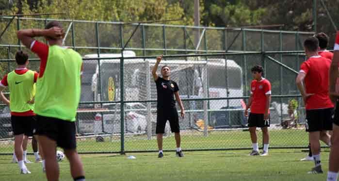 Mustafa Özer: Oyuncuların çabasından memnunum