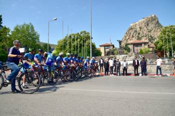 Ömer Halisdemir Bisiklet Turu, Afyonkarahisar’Da Karşılandı
