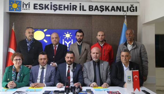 Önemli açıklama: Eskişehir'deki seçim anketleri sahte mi?