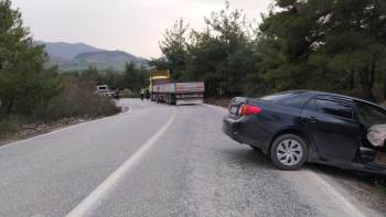 Osmaneli’Nde Trafik Kazası, 3 Hafif Yaralı
