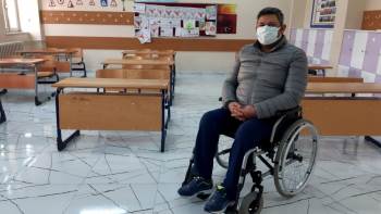 Pandemi Bile Engelli Öğretmeni Mesleğinden Uzaklaştıramadı
