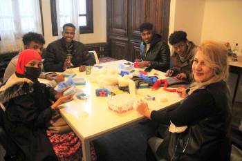 Somali Ve Endonazyalı Öğrenciler Keçe Sanatıyla Buluştu
