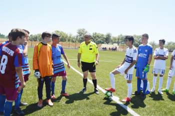 Tavşanlı’Da Gençler İçin Futbol Turnuvası Düzenlendi
