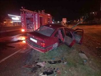 Tır İle Otomobilin Çarpıştığı Kazada 2 Kişi Yaralandı
