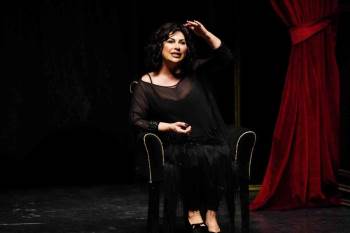 Tiyatro Sanatçısı Nilgün Belgün, Bilecik’Te Hayatını Anlattı

