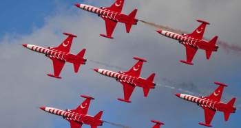 Türk Yıldızları Afyonkarahisar’Da Gösteri Yapacak
