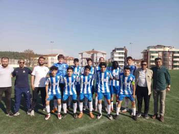 U16 Gençler Futbol Ligi’Nin Şampiyonu 1299 Bilecik Kulübü
