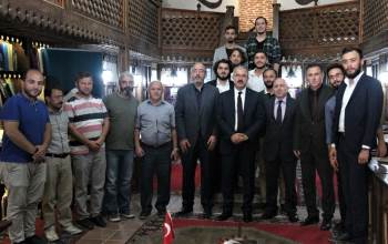 Vali Toraman, Kihmed Başkanı Mustafa Önsay’I Ziyaret Etti
