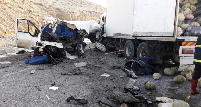 Van'da katliam gibi kaza: 8 ölü
