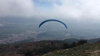 Yamaç Paraşütü İle Türk Bayraklı 19 Mayıs Kutlaması
