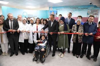 Yeni Rektörlük Binası Ve Engelsiz Yaşam Merkezi Bakan Kasapoğlu Tarafından Hizmete Açıldı
