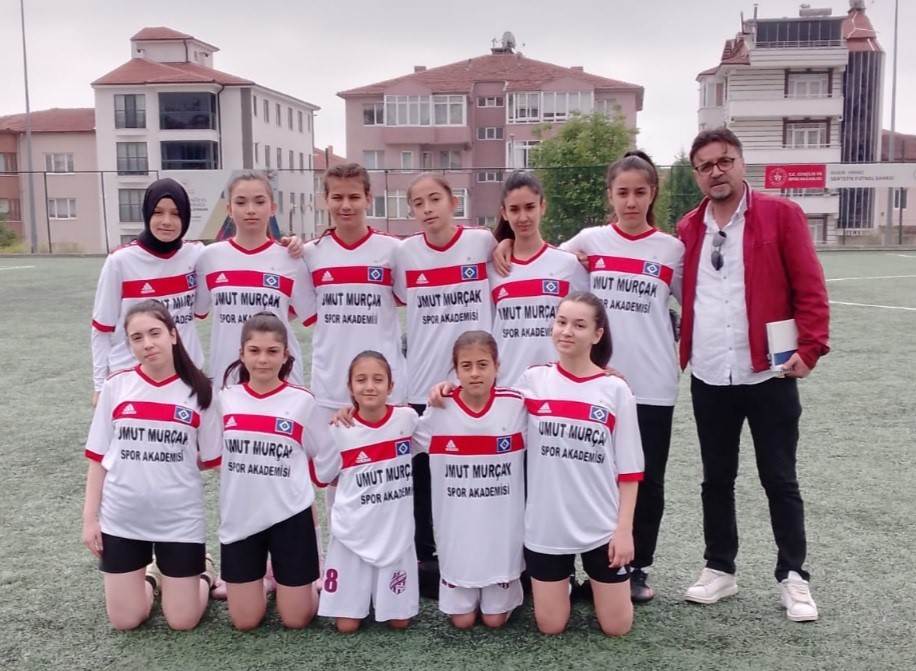 Akıncılarspor Kadın Futbol Takımı, İlk Maçını…