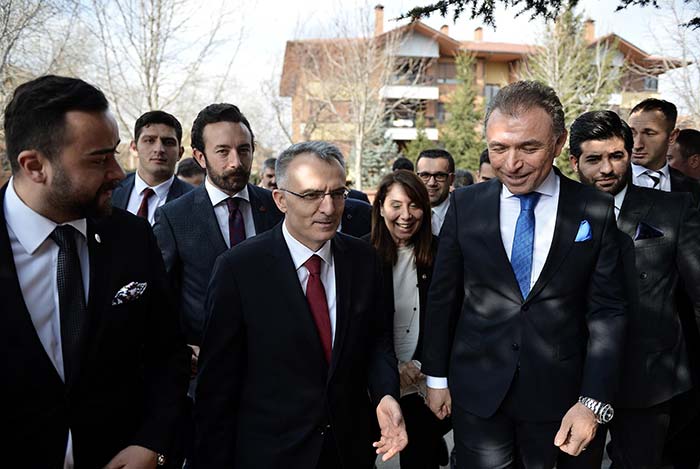 Maliye Bakanı Naci Ağbal