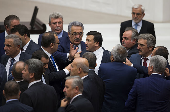 OHAL 3 ay daha uzatıldı