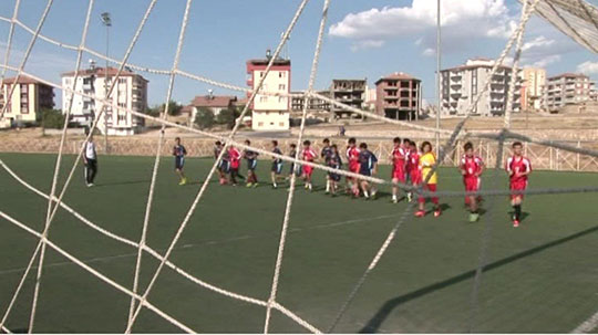 Adı Süper Lig ama altyapı...