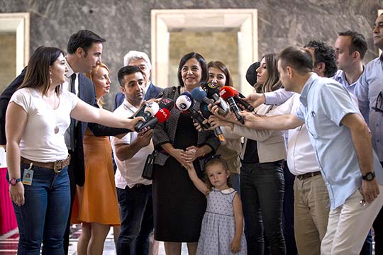 Jale Nur Süllü ve Destici kaydını yaptırdı