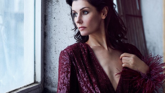 EMMA SHAPPLIN KİMDİR?