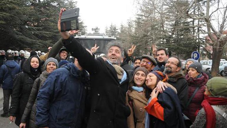 anadolu üniversitesi khk polis müdahalesi