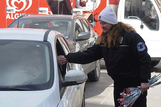 Eskişehir'de kadın sürücülere jest