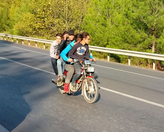 Bir kişilik daha yer var mı?