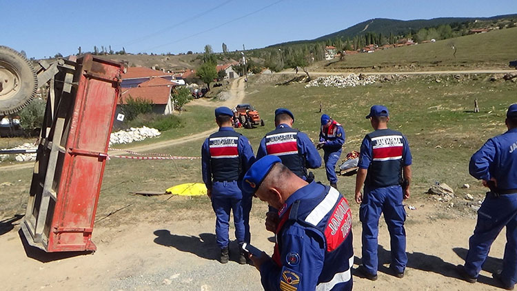 Kütahya'da feci kaza: 2 ölü