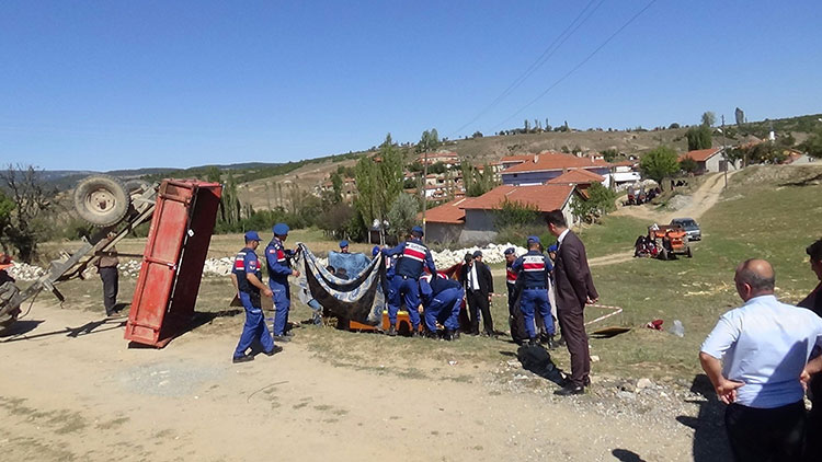Kütahya'da feci kaza: 2 ölü