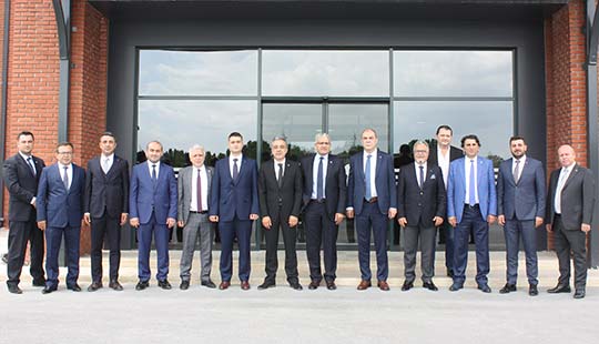 Nadir Küpeli Kesikbaş'ı ağırladı
