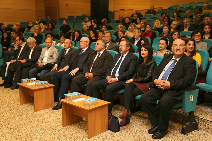 Eskişehirliler Aşık Mahzuni Şerif'i unutmadı