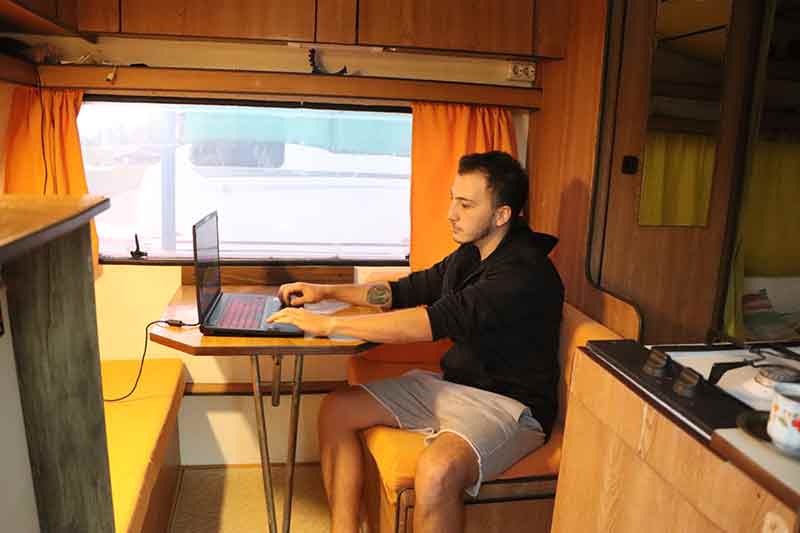 Ev kiraları artınca çözümü karavanda buldu 29.10.2022